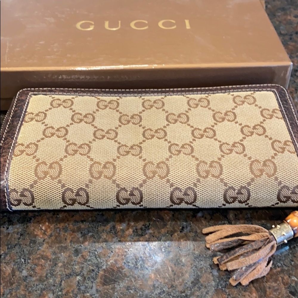 Gucci wallet